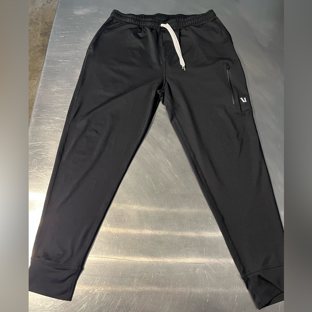 Vuori - Men’s Sunday Joggers - Large - Black